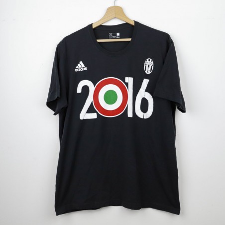 2016 Juventus T-shirt Adidas