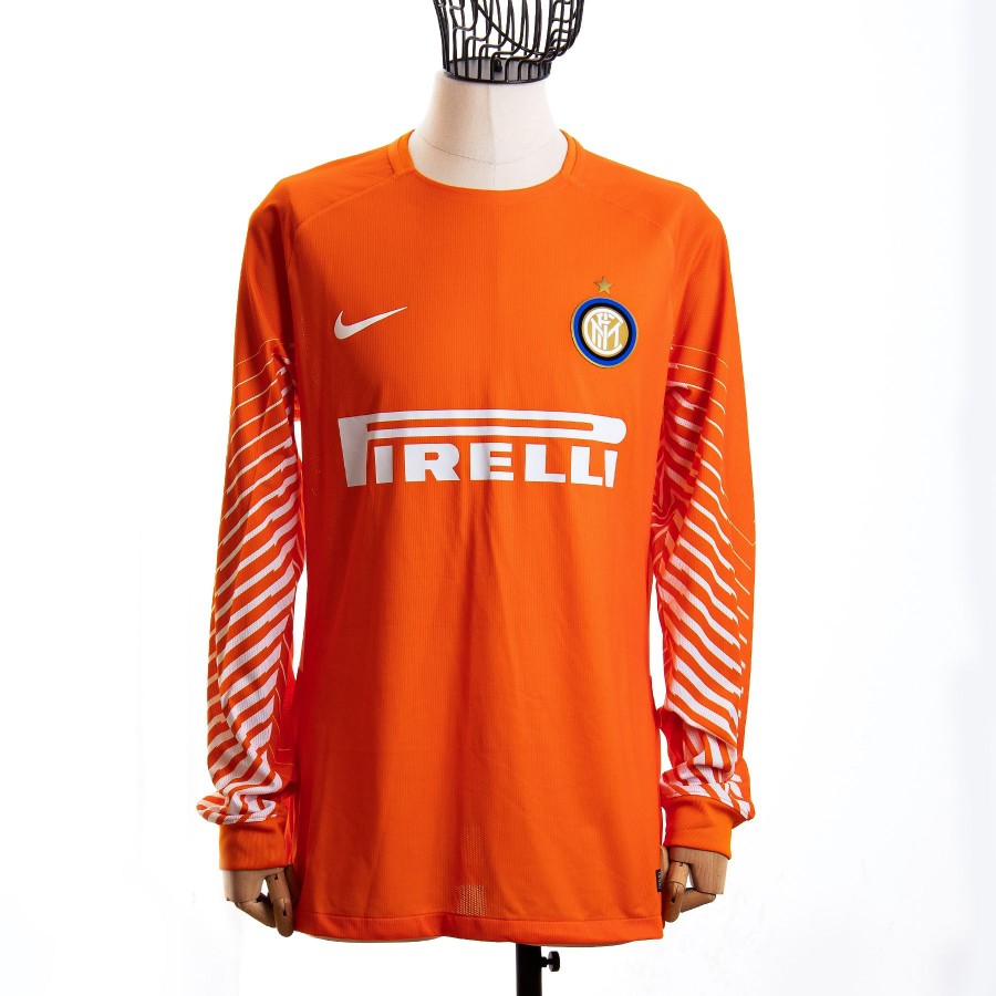 Inter fashion milan goalkeeper jersey