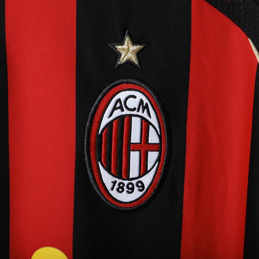 2006 2007 home Milan jersey Kaka 22