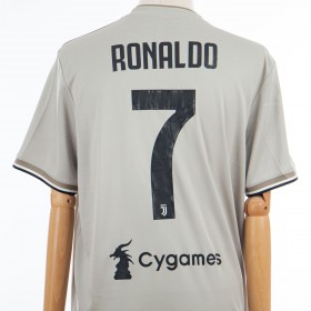 Ronaldo 7 Jersey Juventus away 2018/2019 Adidas Size S Color Taupe